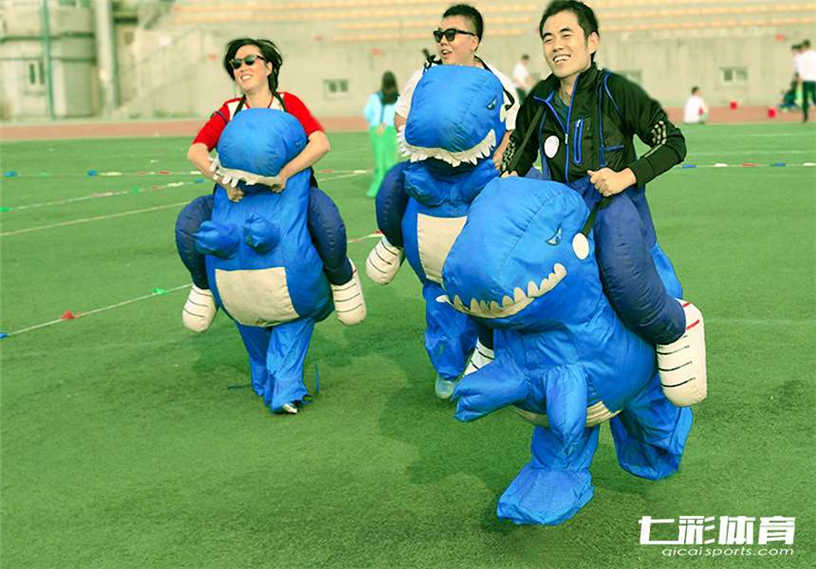 恐龙牛仔趣味道具.jpg