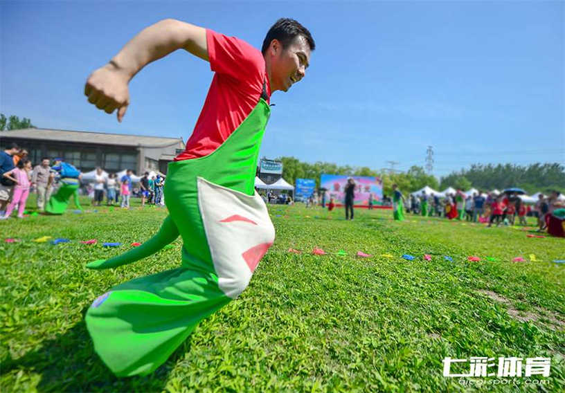 袋鼠运瓜家庭日器材.jpg